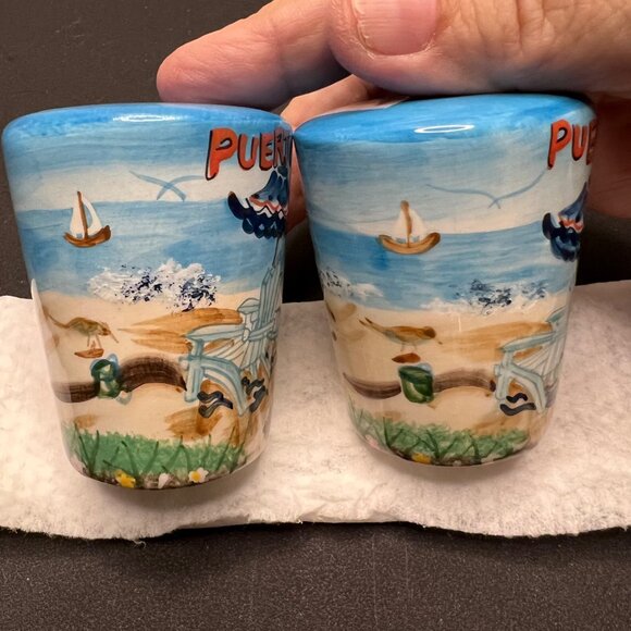 Puerto Rico Ceramic Cup Salt & Pepper Shaker Set Tropical Beach Scene Design - Picture 4 of 12